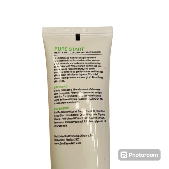 Goldfadden MD Face Cleanser - Picture 3 of 3